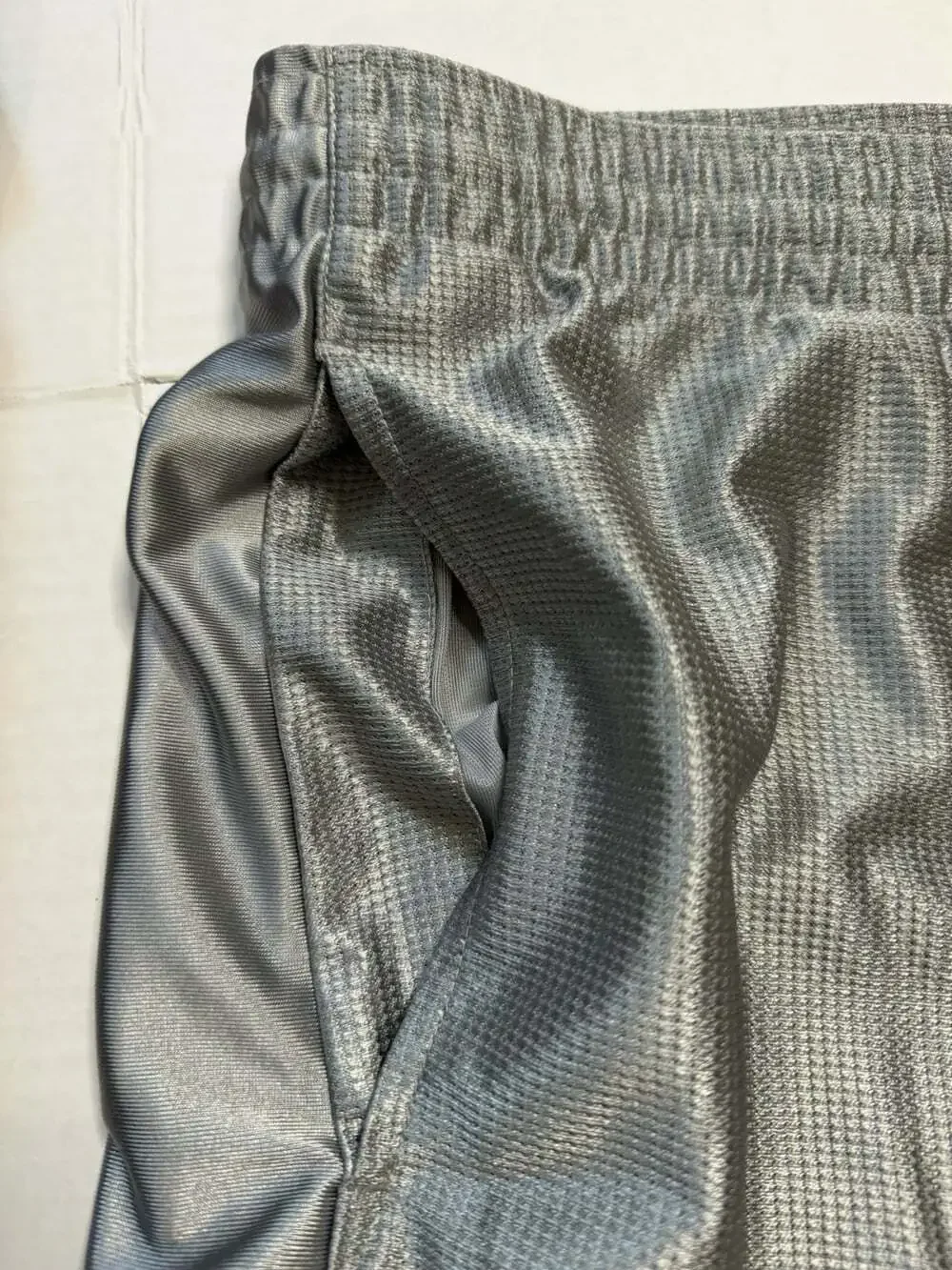 Vintage Nike Basketball Shorts Silver Dazzle Shiny Mens XXL Y2K Baggy